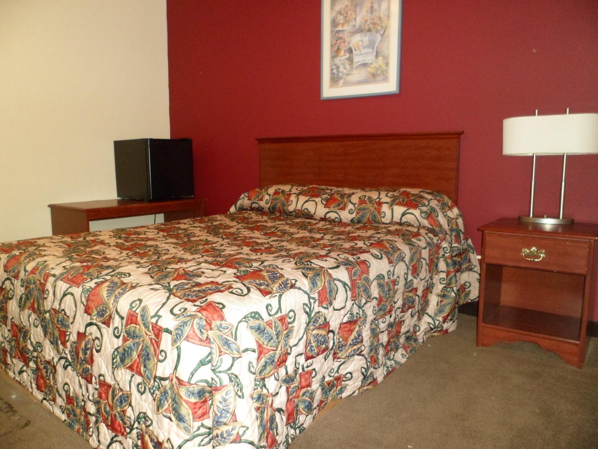 Belmont Motel Roswell Room photo