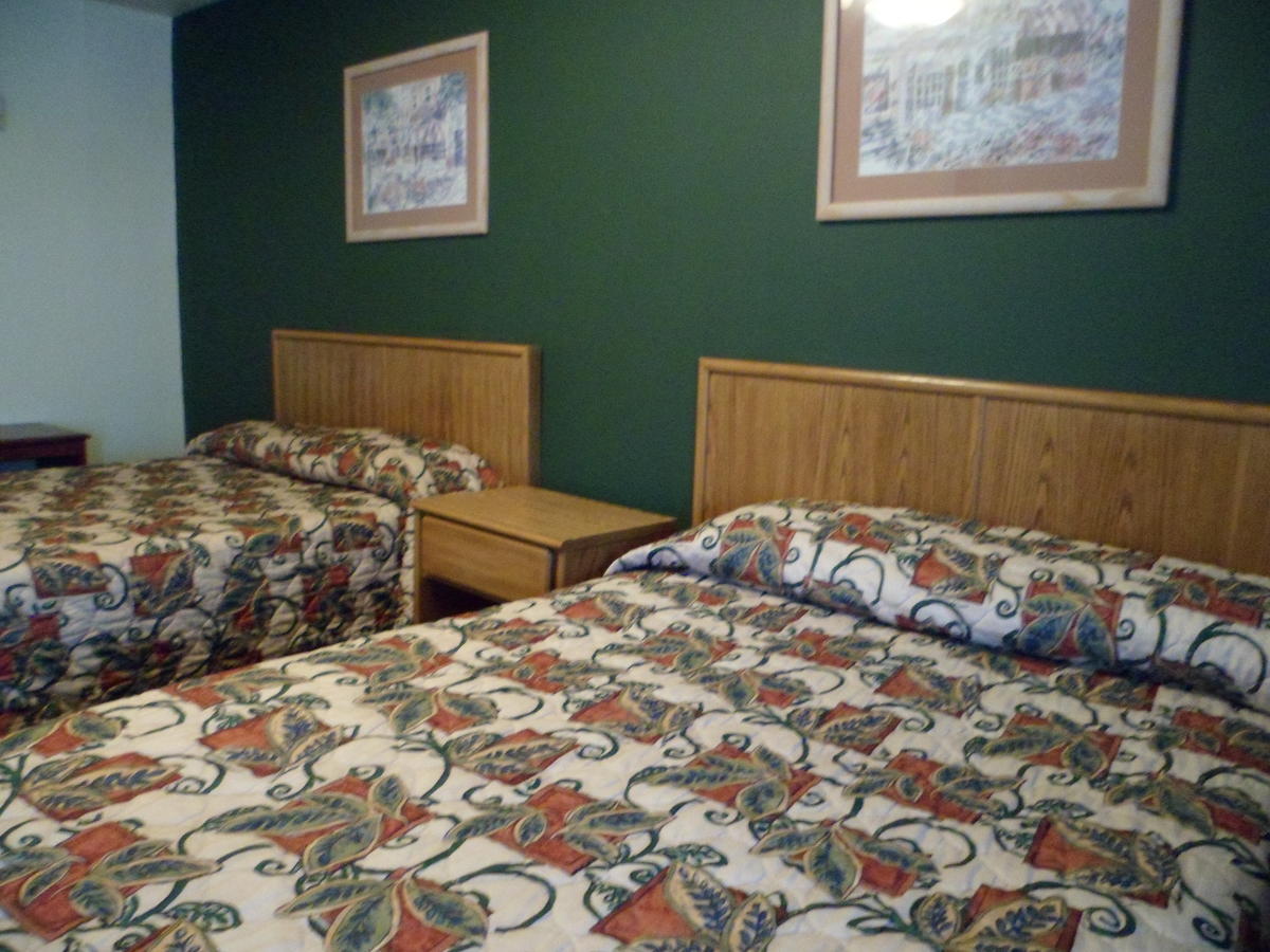 Belmont Motel Roswell Room photo